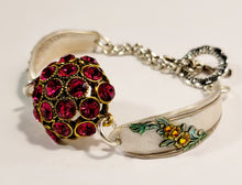 Load image into Gallery viewer, Magenta Spoon Braclet Hand Painted

